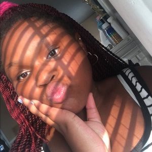 Meet your Posher, Akira